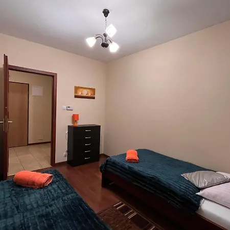 Komfortowy W Ustroniu, 57m2, Dwie Sypialnie, Darmowy Ogrodzony Parking, Osobna Kuchnia, Blisko Czantoria I Szlaki Piesze Apartment Ustron