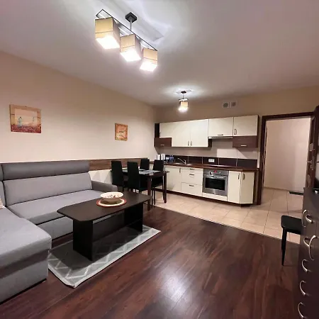 Komfortowy W Ustroniu, 57m2, Dwie Sypialnie, Darmowy Ogrodzony Parking, Osobna Kuchnia, Blisko Czantoria I Szlaki Piesze Apartmán *